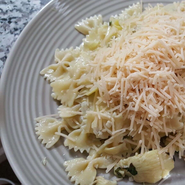 Easy Artichoke Pasta
