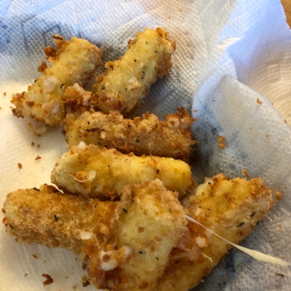 Fried Mozzarella Cheese Sticks