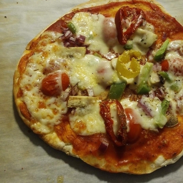 Naan Veggie Pizza