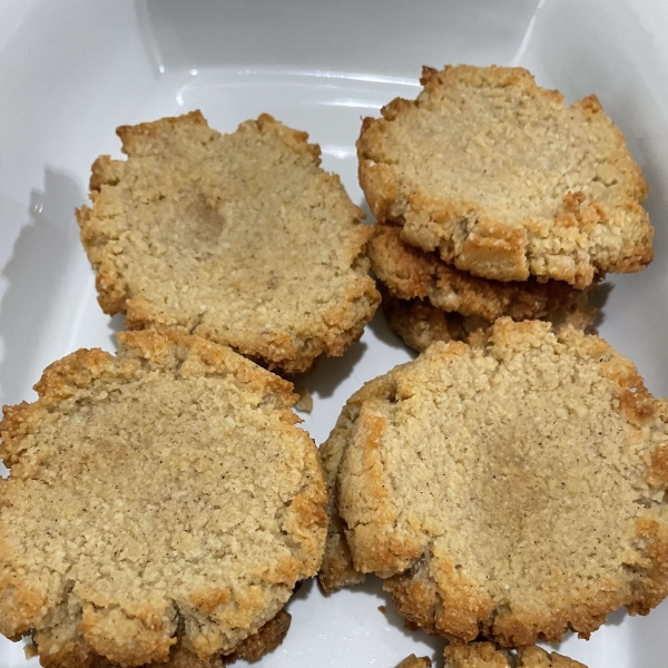 Low-Carb Almond Cinnamon Butter Cookies