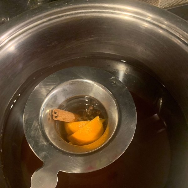 Homemade Hot Apple Cider