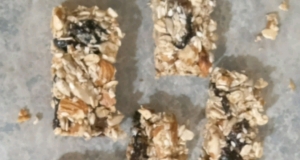 Blueberry-Almond Energy Bars