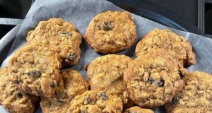 WWII Oatmeal Molasses Cookies