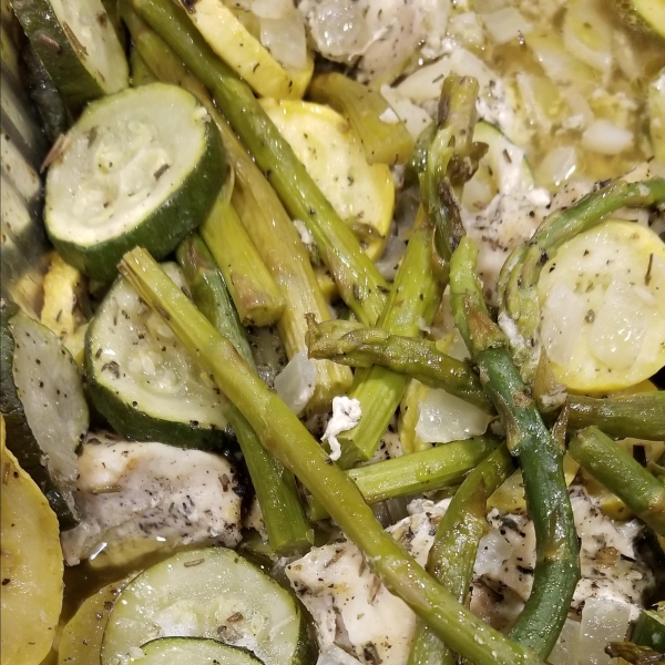 Chicken with Vegetables and Herb Sauce