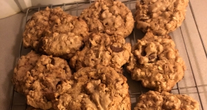 Vegan Chocolate Chip, Oatmeal, and Nut Cookies