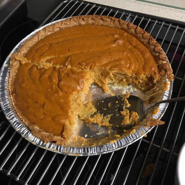 Creamy Pumpkin Pie with Ricotta Cheese