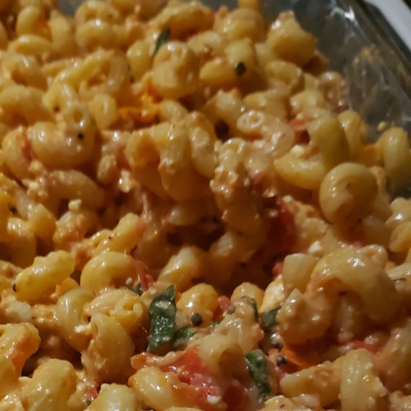 Easy Feta Tomato Pasta