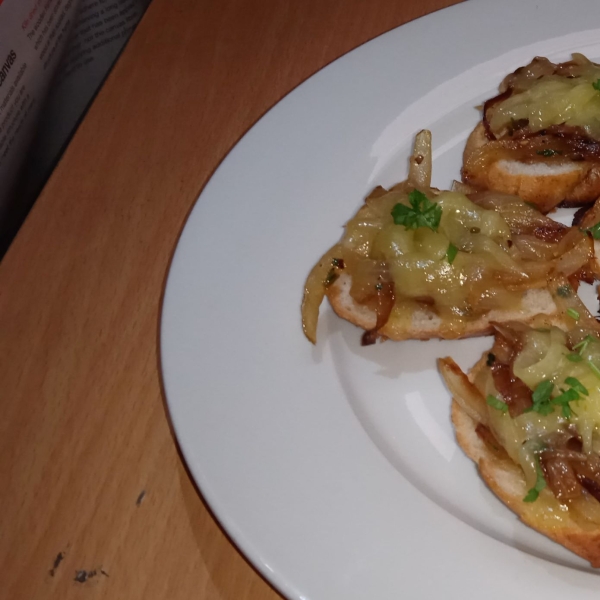 French Onion Bruschetta