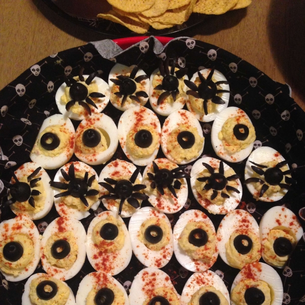 Spider Deviled Eggs for Halloween