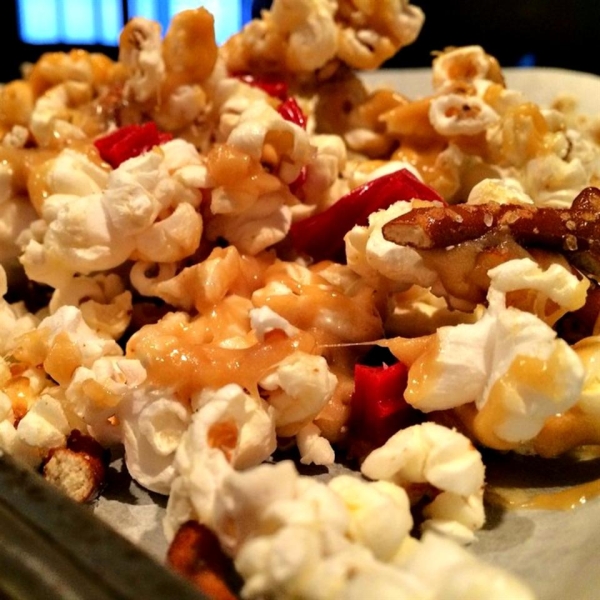Lovely Lisa's Sweet and Salty Caramel Popcorn