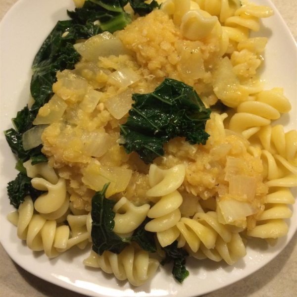 Vegan Lentil, Kale, and Red Onion Pasta
