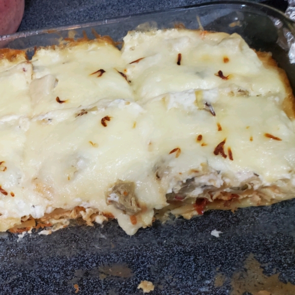 Creamy White Chicken and Artichoke Lasagna