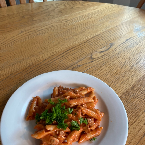 Penne with Spicy Vodka Tomato Cream Sauce