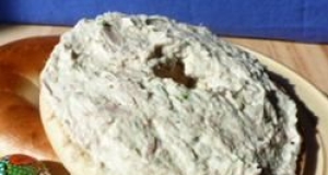 Herbed Cream Cheese With Scallions and Tuna