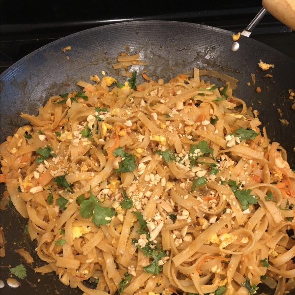 Spicy Shrimp Pad Thai