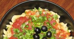 Penne with Mango Chile Sauce