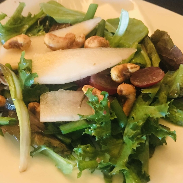 Curried Cashew, Pear, and Grape Salad