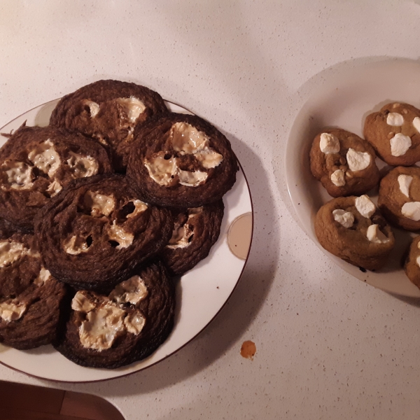 S'mores Cookies with Graham Crackers