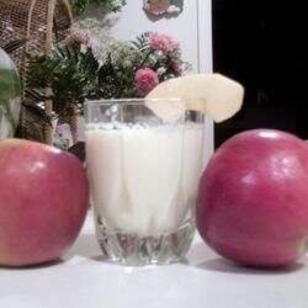 Apple Milkshake