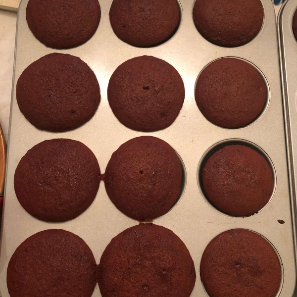 Moist Red Velvet Cupcakes