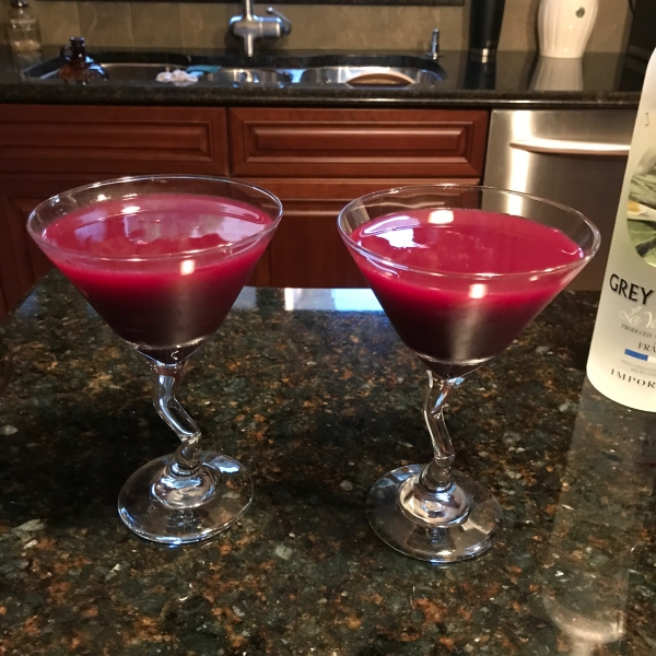 Concord Cosmopolitan Martini