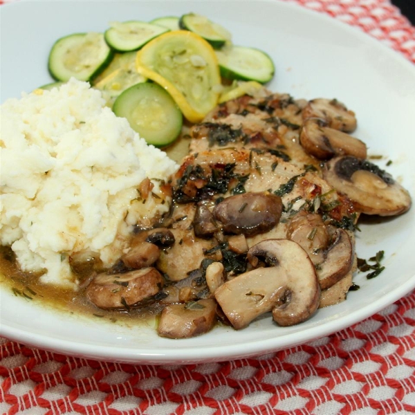 Jan's Peppered Pork Chops With Mushrooms and Herb Sherry Sauce