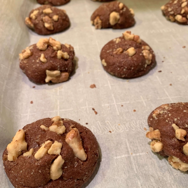 Caramel-Filled Chocolate Cookies