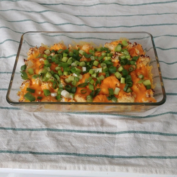 Roasted Sriracha Cheese Cauliflower Bites