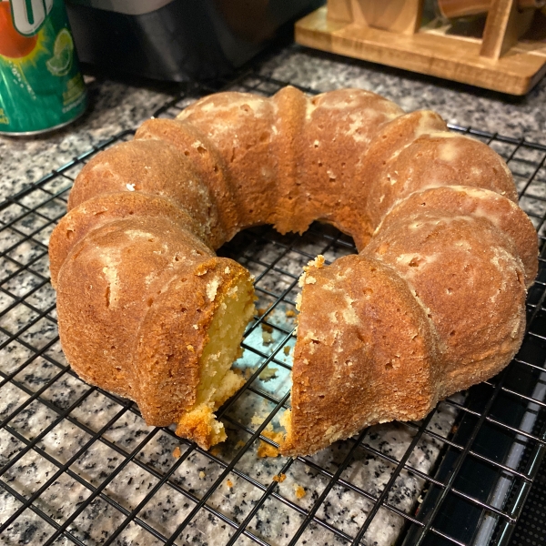 Seven-Up™ Pound Cake