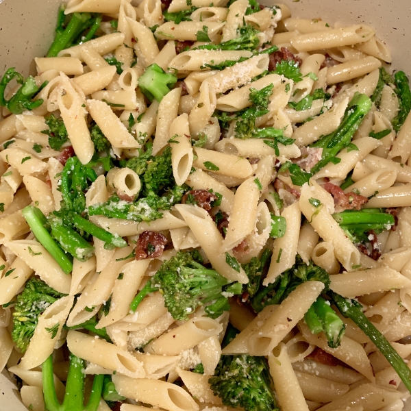 Penne with Garlicky Broccolini