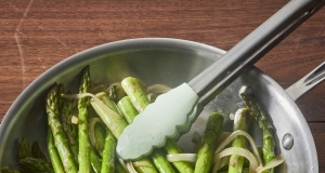 Pan-Fried Asparagus with Onions