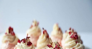 Rose Pavlova Cakes
