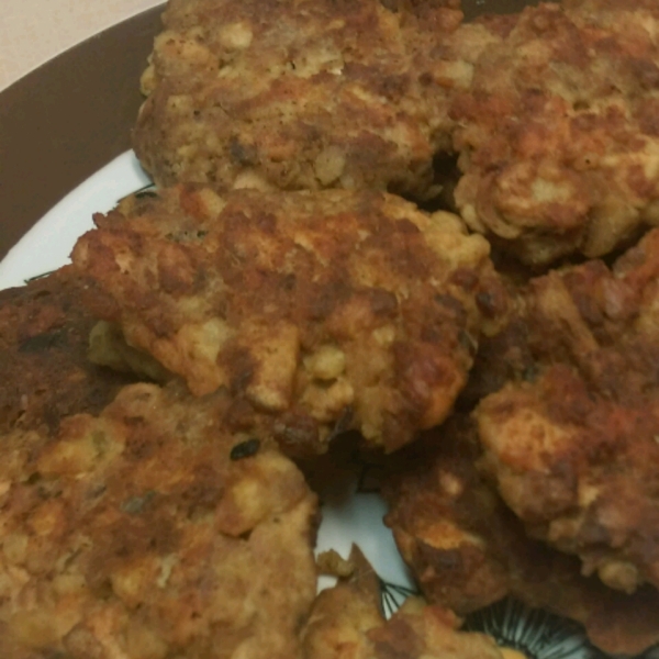 Chef John's Salmon Cakes