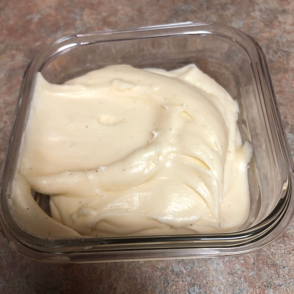 The Perfect Cinnamon Roll Icing