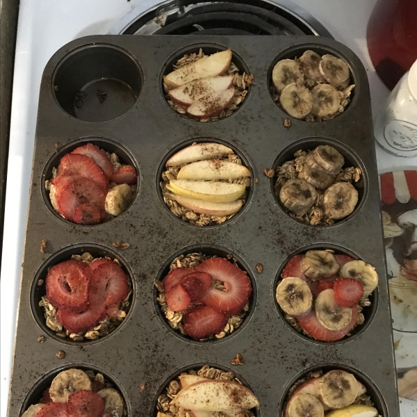 Quick Fruit and Oat Breakfast Bake