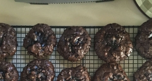 Ghirardelli Flourless Fudgy Chocolate Chip Cookies