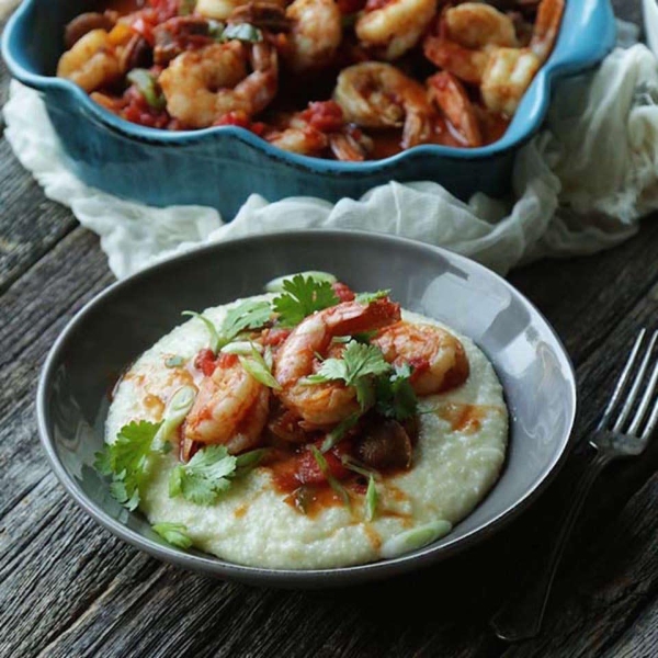 Sriracha Tomato Shrimp and Grits