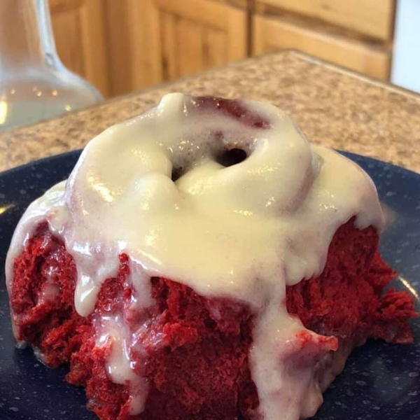 Red Velvet Cinnamon Rolls