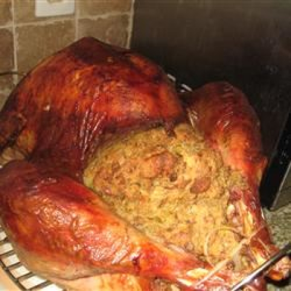 Classic Thanksgiving Dressing With Parsley, Sage and Thyme