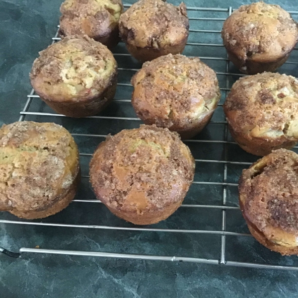 Aunt Norma's Rhubarb Muffins