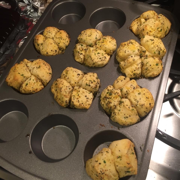 Garlic and Herb Pull Apart Bread