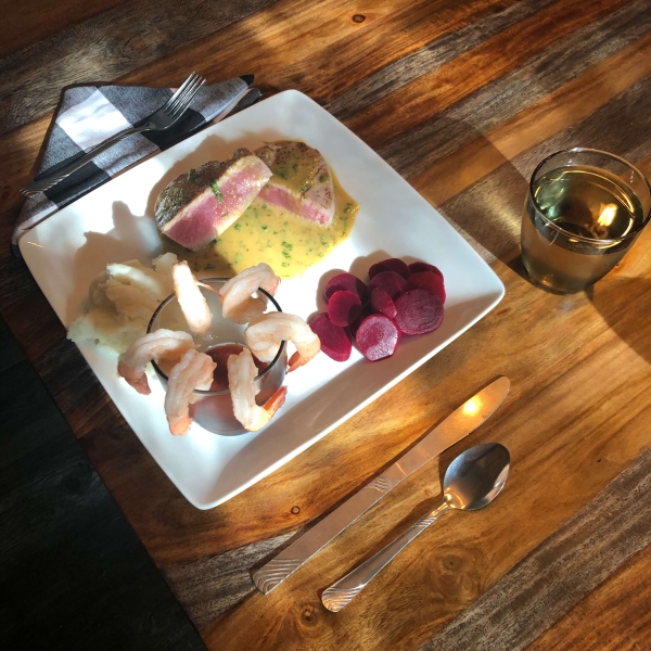 Seared Tuna with Wasabi-Butter Sauce