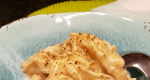 Simple Shredded Chicken in Gravy