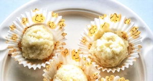 Vegan Keto Lemon Fat Bombs
