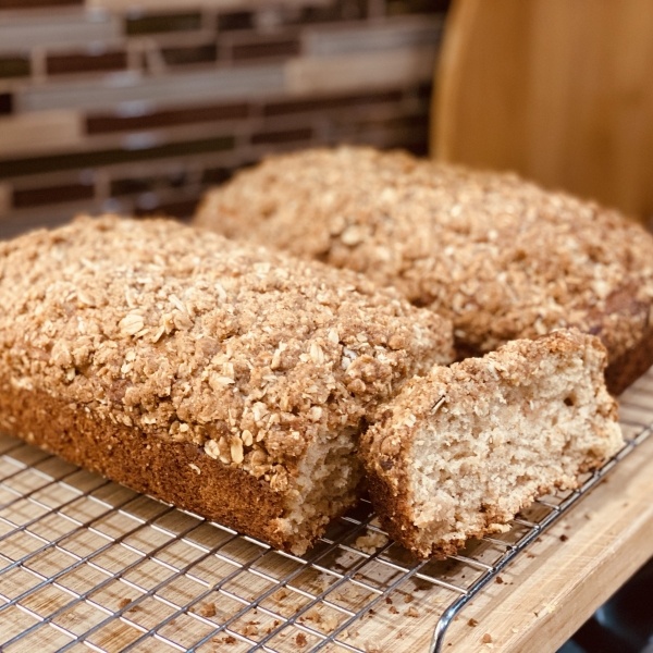 Banana Bread with Oat-Streusel Topping