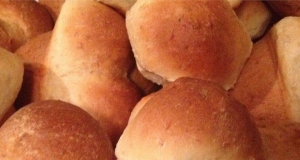 Deb's Cloverleaf Rolls