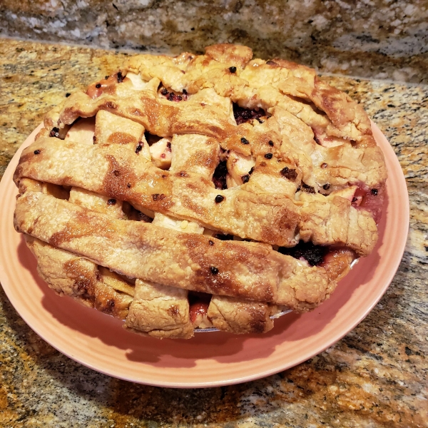 Apple Blackberry Pie
