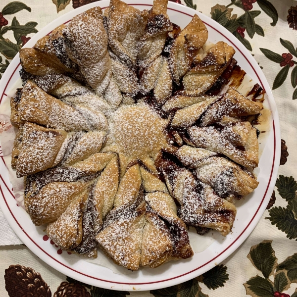 Nutella Pastry Christmas Tree