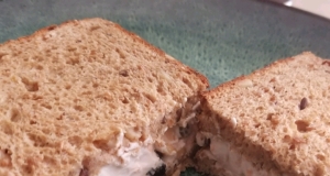 Trail Mix Sandwiches