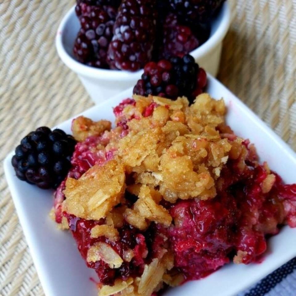Blackberry Crisp